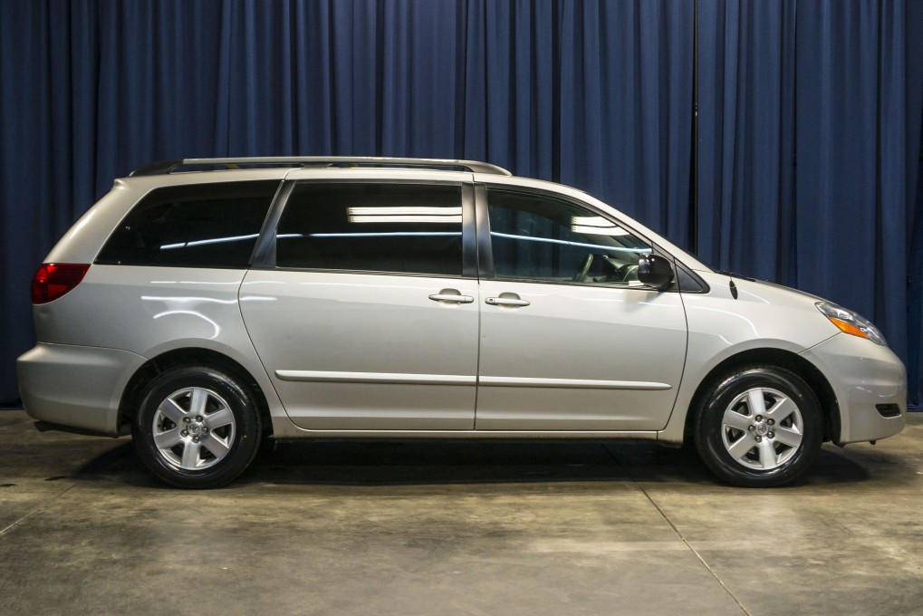 Used 2006 Toyota Sienna LE FWD Minivan/Van For Sale - Northwest Motorsport