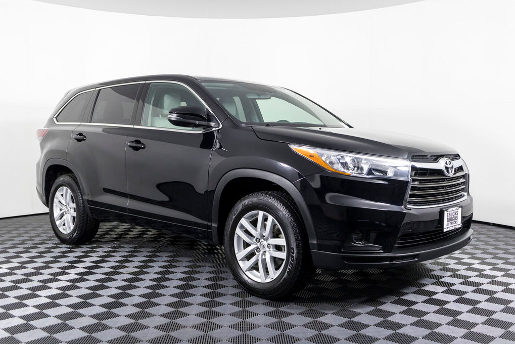 Used 2015 Toyota Highlander LE FWD SUV For Sale - Northwest Motorsport