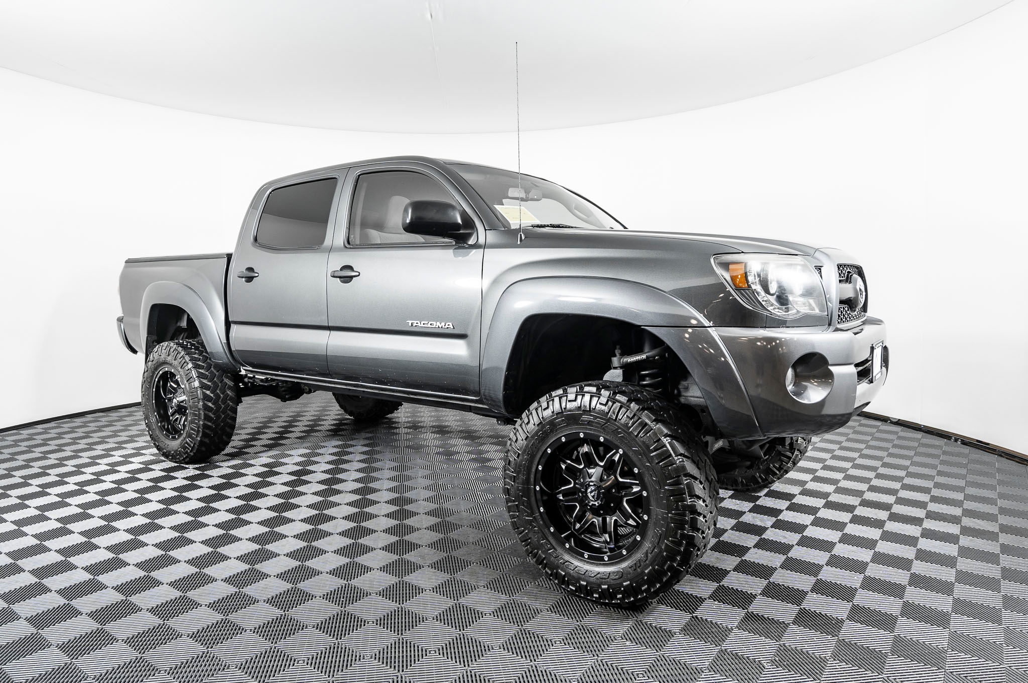 2011 Toyota Tacoma Lifted