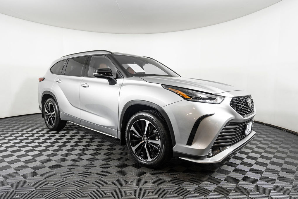 Used 2021 Toyota Highlander XSE AWD SUV For Sale - Northwest Motorsport