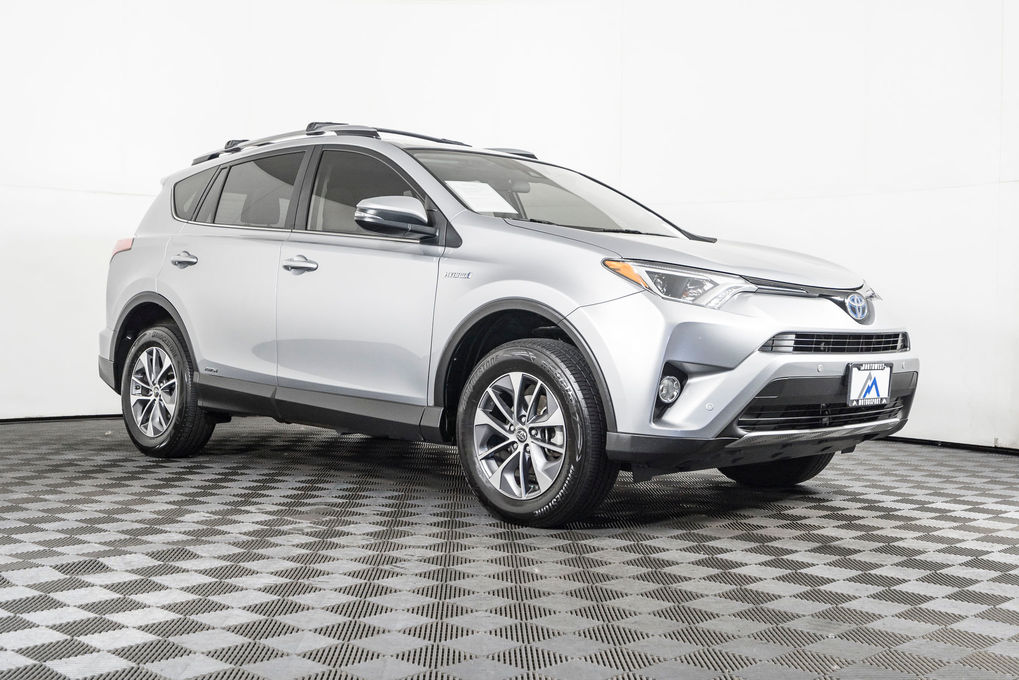 Used 2018 Toyota RAV4 XLE Hybrid AWD Hybrid Electric SUV For Sale ...